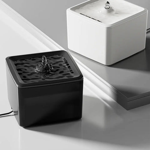 Side-by-side comparison of the automatic pet water fountain available in black and white color options.