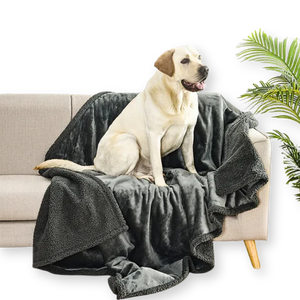 Waterproof & Urine-Proof Pet Blanket – Thick Flannel Comfort Mat