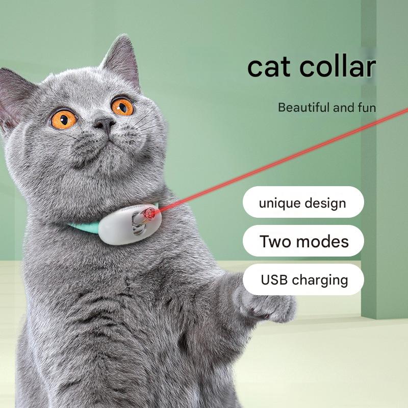 Cat wearing a cat collar with text highlighting features on a green background