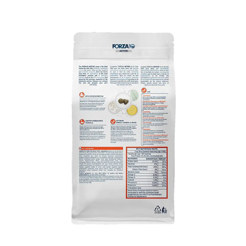 Back of Forza10 Active Renal cat food packaging displaying comprehensive pet nutrition facts table, guaranteed analysis, and limited ingredients formula details.