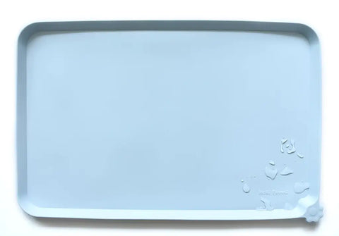 Frost off-white premium silicone pet food tray featuring signature corner paw detail.