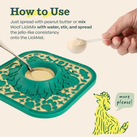 Infographic displaying how to scoop treat powder and prep the Woof LickMat for dogs.